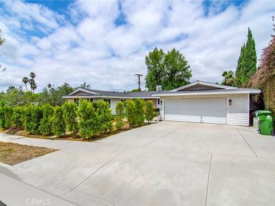 20643 Clarendon St, Woodland Hills, CA, 91367