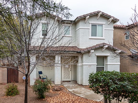 2nd image of 2747 N Saramano Ln