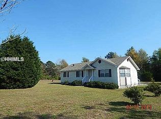 8 Pearl Harbor Ln, Saint Helena Island, SC 29920