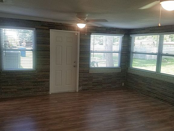 5th image of 11574 Oval Dr E