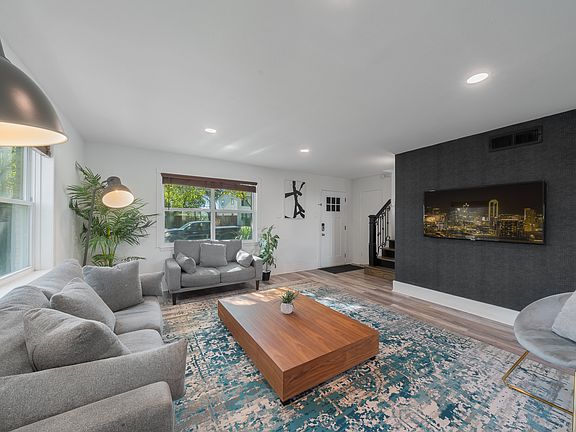 3rd image of 4205 Bucknell Dr