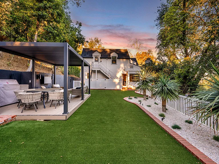 3100 Coldwater Canyon Ave — Photo 105