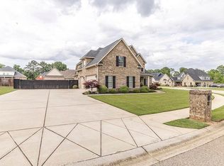 407 Downing Cir, Kathleen, GA 31047