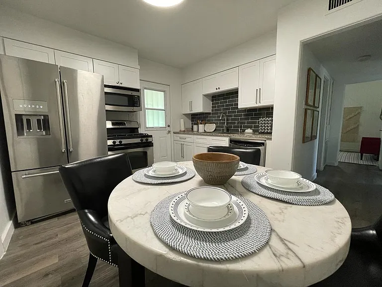 1929 E Fairmount Ave #2 — Photo 10