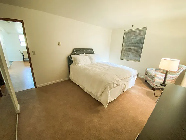 Tuscany Apartments — Photo 49