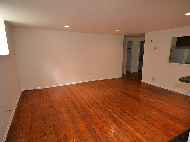 1012 Clinton St #1F — Photo 15