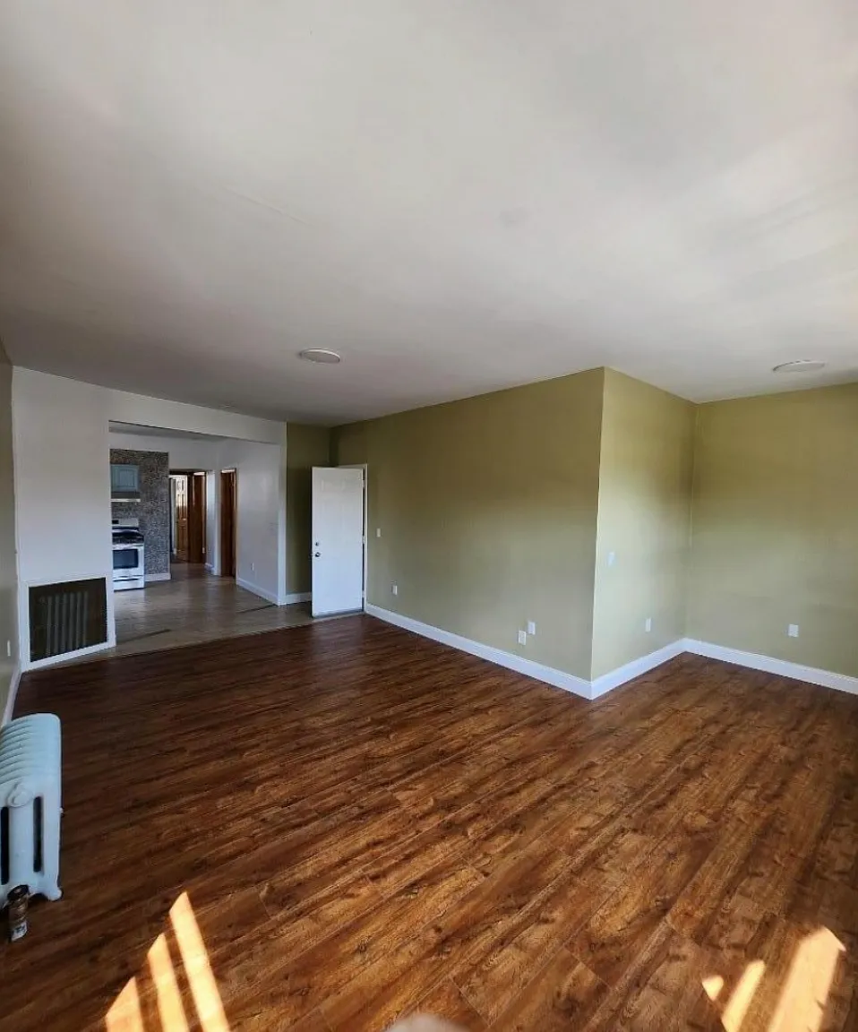 3 bed, $2,800 — Photo 3