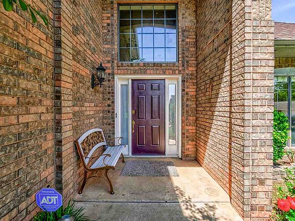 3rd image of 7609 NW Folkstone Way