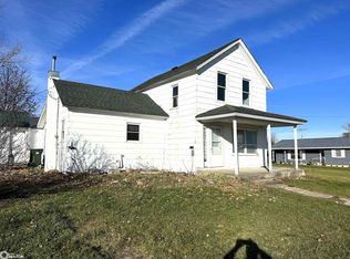 816 Center St, Brooklyn, IA 52211