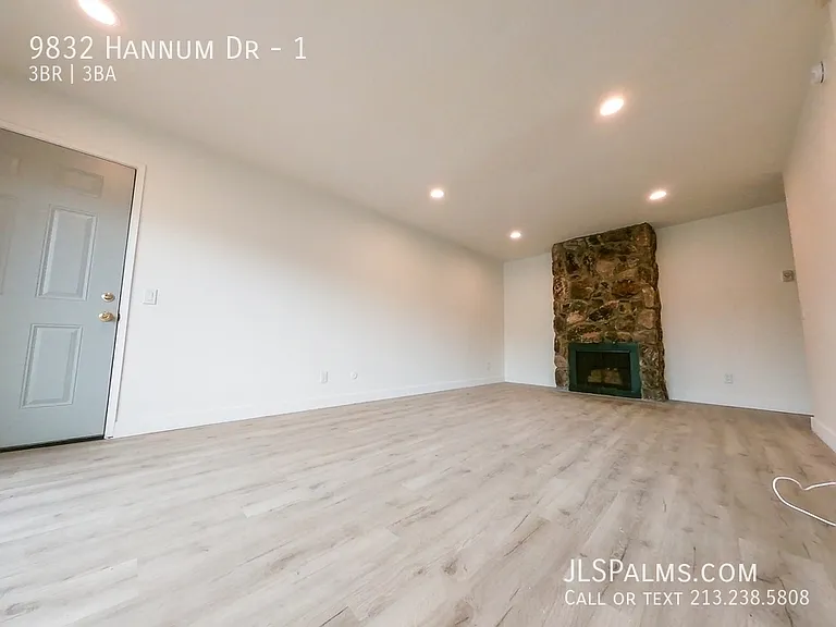 9832 Hannum Dr #1 — Photo 2