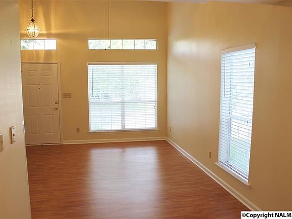 2nd image of 109 River Oaks Dr