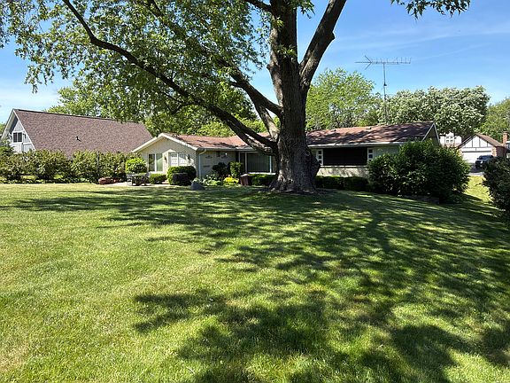 4th image of 34841 N Leonard Ave