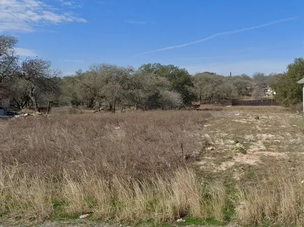 23039 White Hickory, Elmendorf, TX 78112