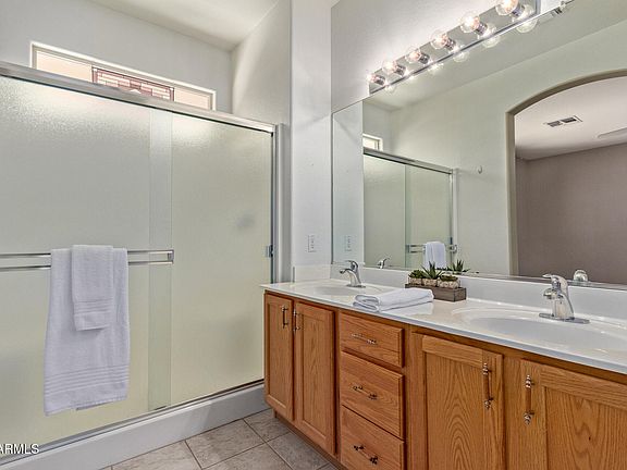 4th image of 3427 E WATERVIEW Drive