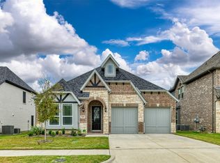 2410 Colonial Ln, Midlothian, TX 76065