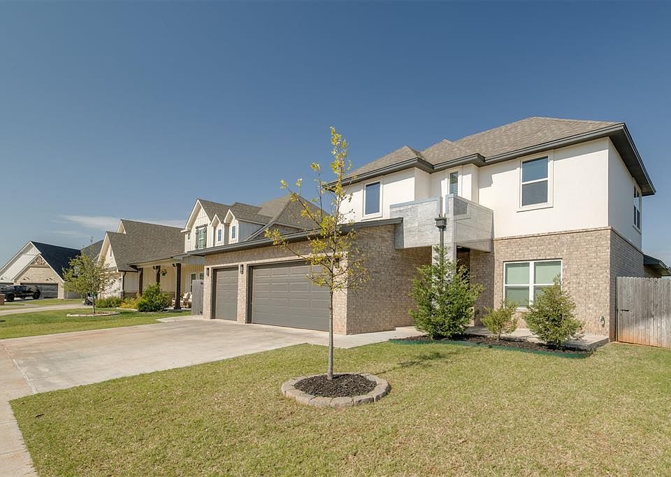 1st image of 409 Carlow Way