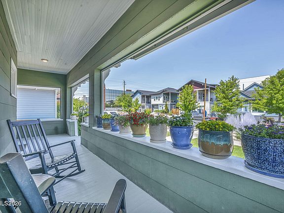 3rd image of 519 Sinclair St