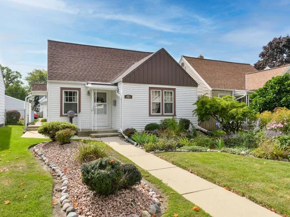 3811 East Munkwitz AVENUE, Cudahy, WI 53110