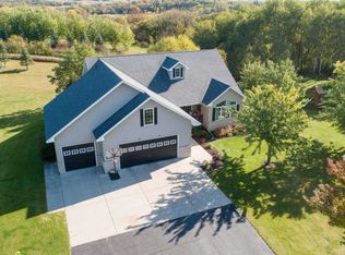 23662 Oakview Heights Trl, Fergus Falls, MN 56537