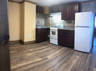 100 Sciarappa St #2, Cambridge, MA 02141
