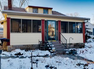 11 Harbord Dr, Bloomington, IL 61701