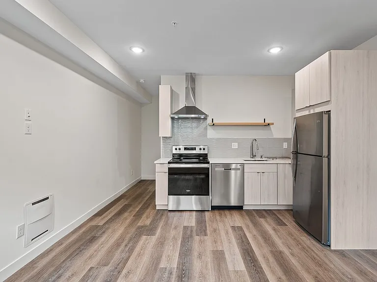 Olive Apartments — Photo 55