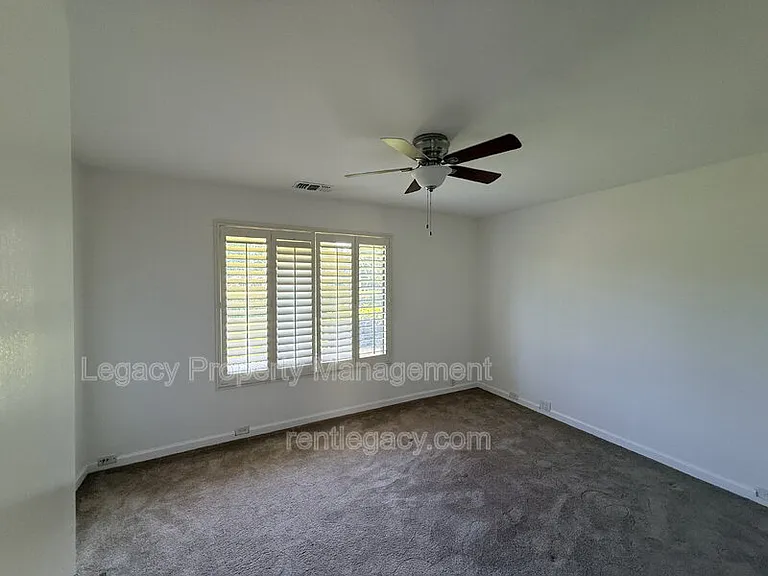 255 Munroe St — Photo 7