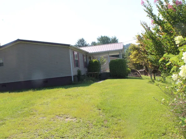 88 Whipperwill Hl, Gassaway, WV 26624