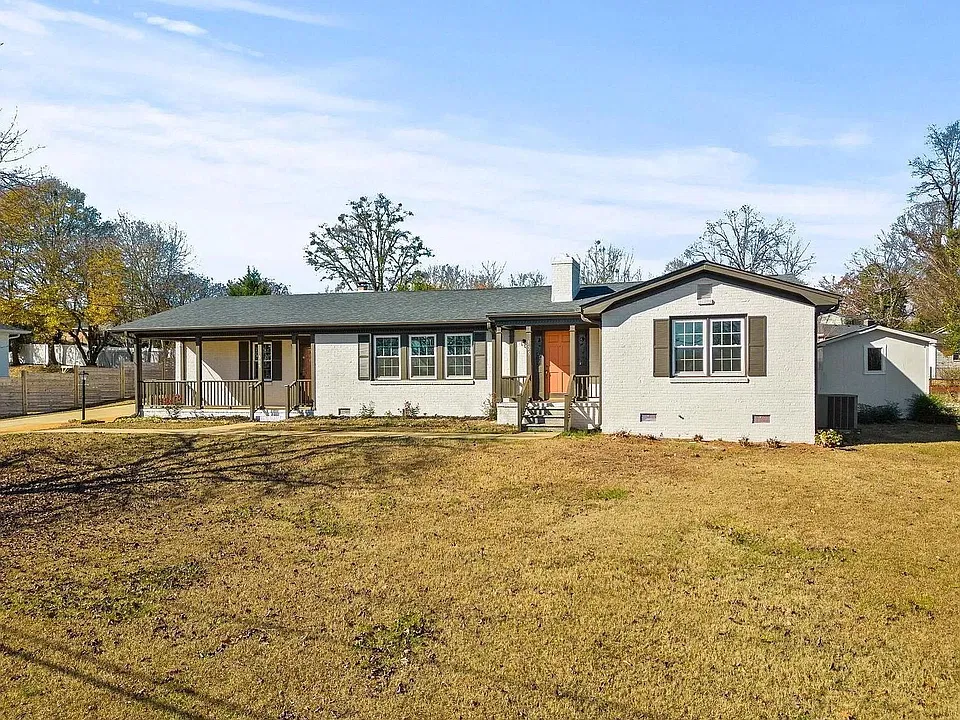 305 Hillside Dr