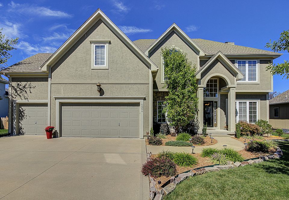 1st image of 5904 NE Coral Cir