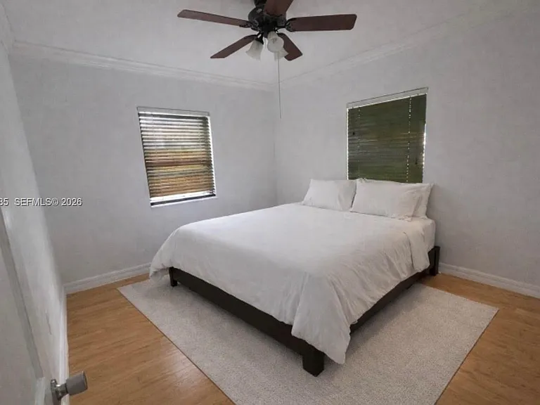 3614 SW 58th Ave — Photo 4