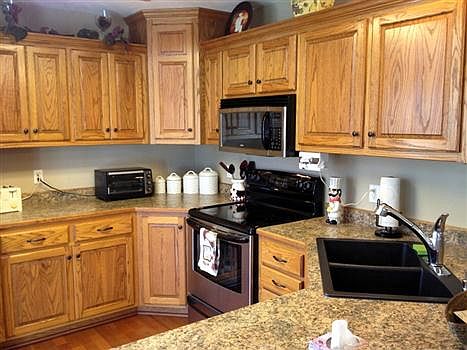 5th image of 131 W Hardin Dr