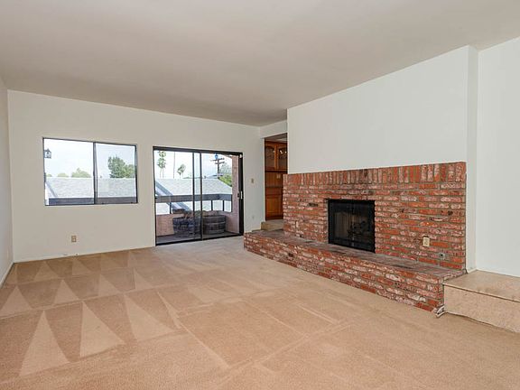 4th image of 11911 Magnolia Blvd APT 34