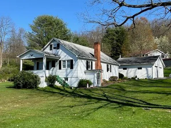 2311 Monte Dr, Altoona, PA 16602