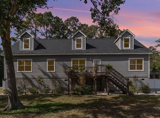 389 2nd Ave S, Murrells Inlet, SC 29576