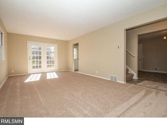 3rd image of 10733 7th St NE