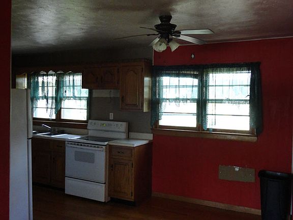 4th image of 203 W Roosevelt St