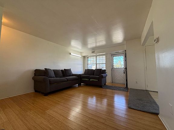 3rd image of 720 S New Rd APT 2N