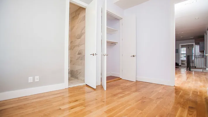 Rented by Nooklyn NYC LLC | media 17