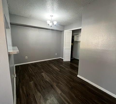 5th image of 2108 Remington St #10D