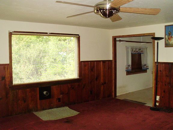 4th image of 577 Elk Valley Road