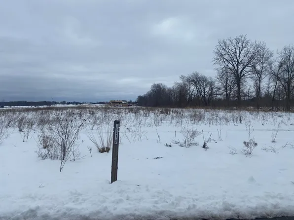 2804 Cicada Dr, Zeeland, MI 49464