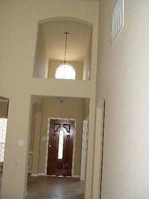 5th image of 10122 Winton Park