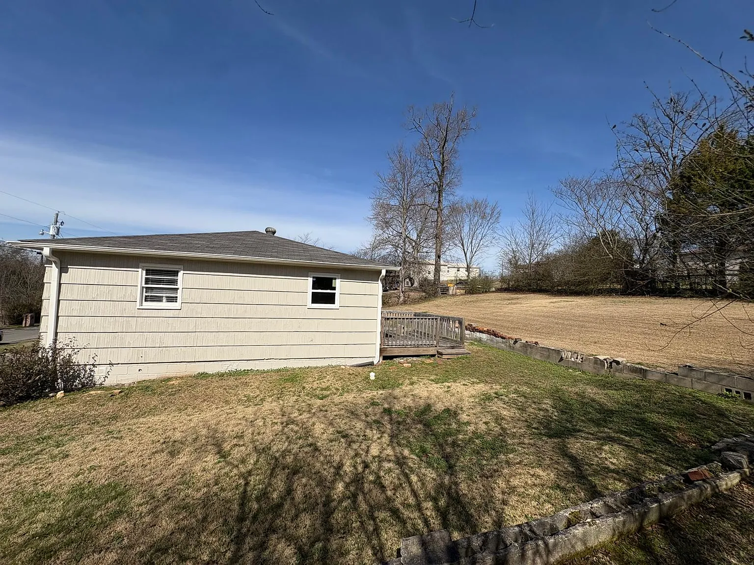 3 bed, 1170 sqft, $1,400 — Photo 4