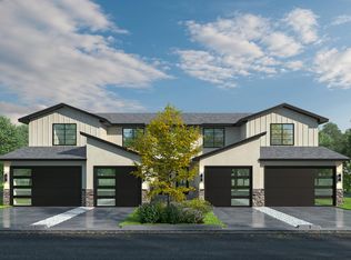 344 N Conway St, Raymore, MO 64083