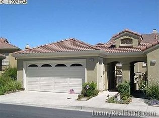 22104 E Lyndon Loop, Castro Valley, CA 94552