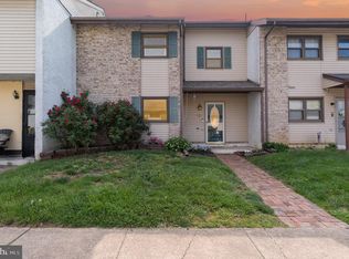 315 Greenland Dr, Lancaster, PA