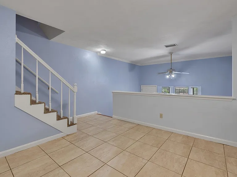 1609 S Gadsden St — Photo 8