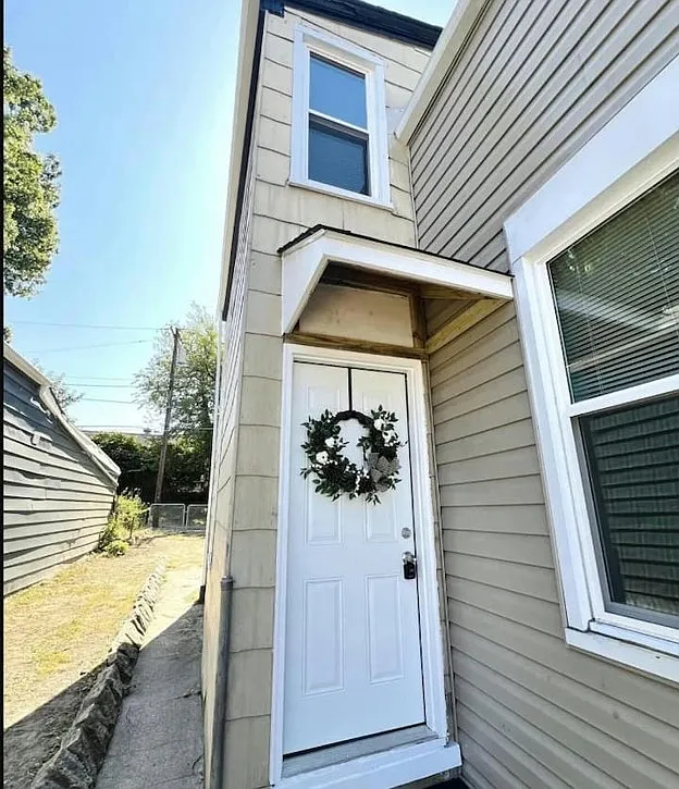 2 bed, 1273 sqft, $1,350 — Photo 3