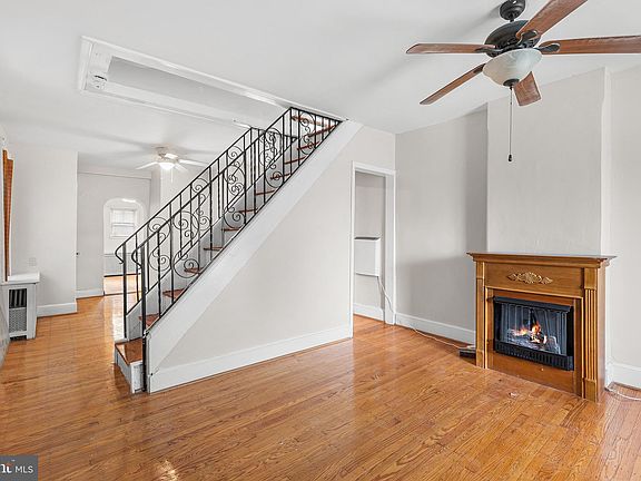 3rd image of 345 W Mount Pleasant Ave
